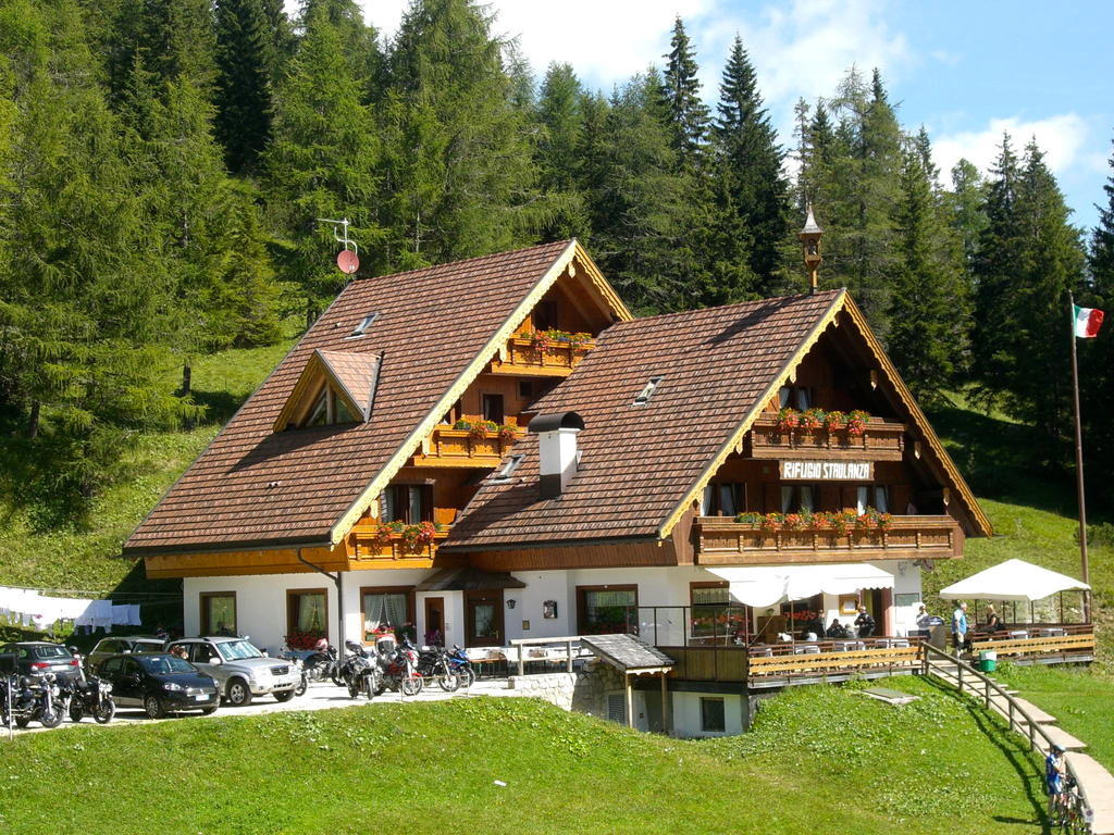 Отель Rifugio Passo Staulanza Цольдо-Альто Экстерьер фото